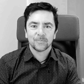 Writer: Jeffrey Van Daele