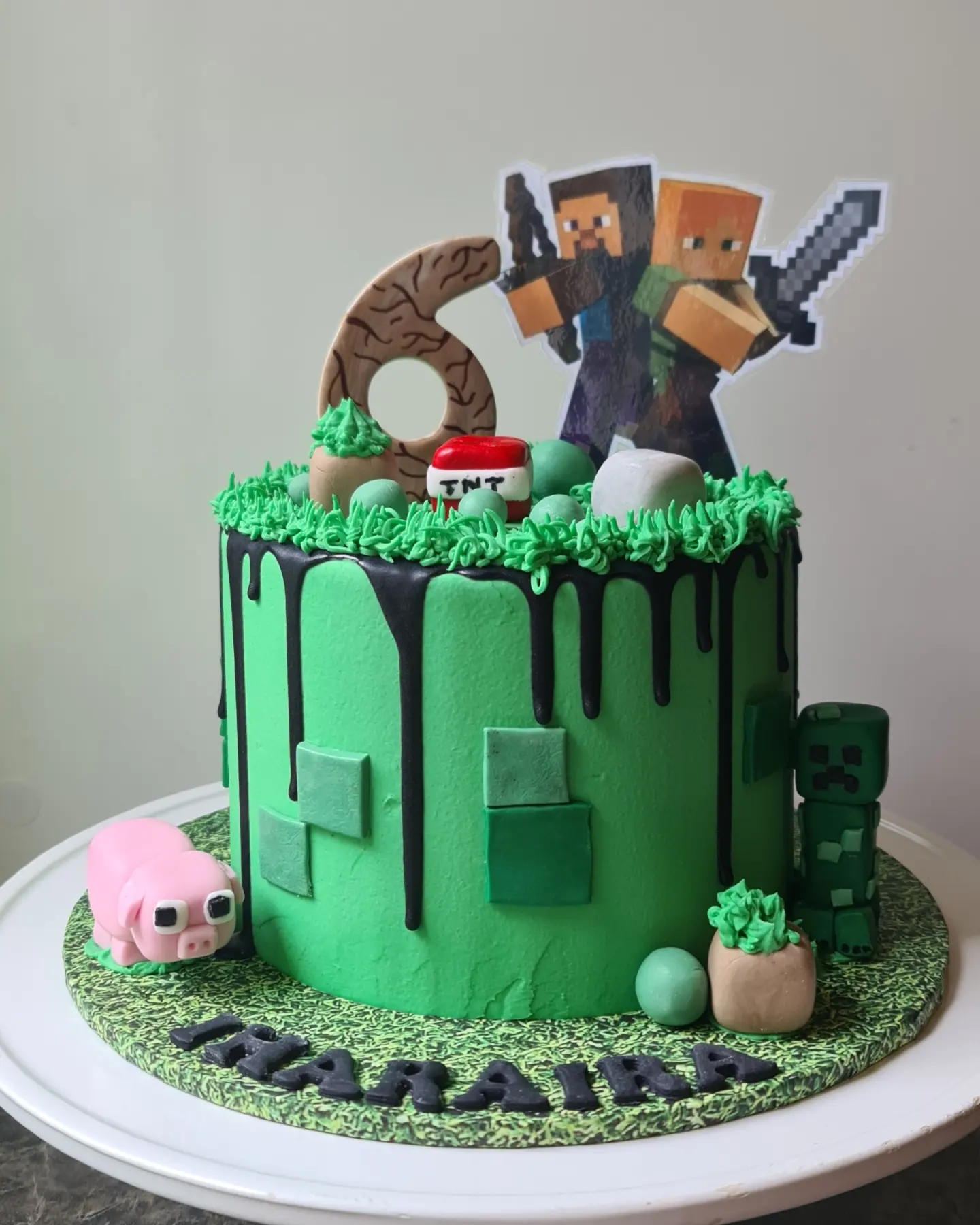 6 inch themed cake