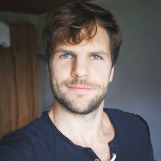 Writer: Armin Mitt