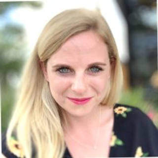 Writer: Laura Sinnott