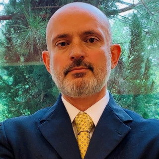 aria-label.authors-picture: Michele Lopez