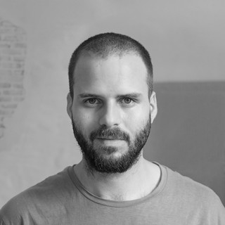 Writer: tiberiu dancila