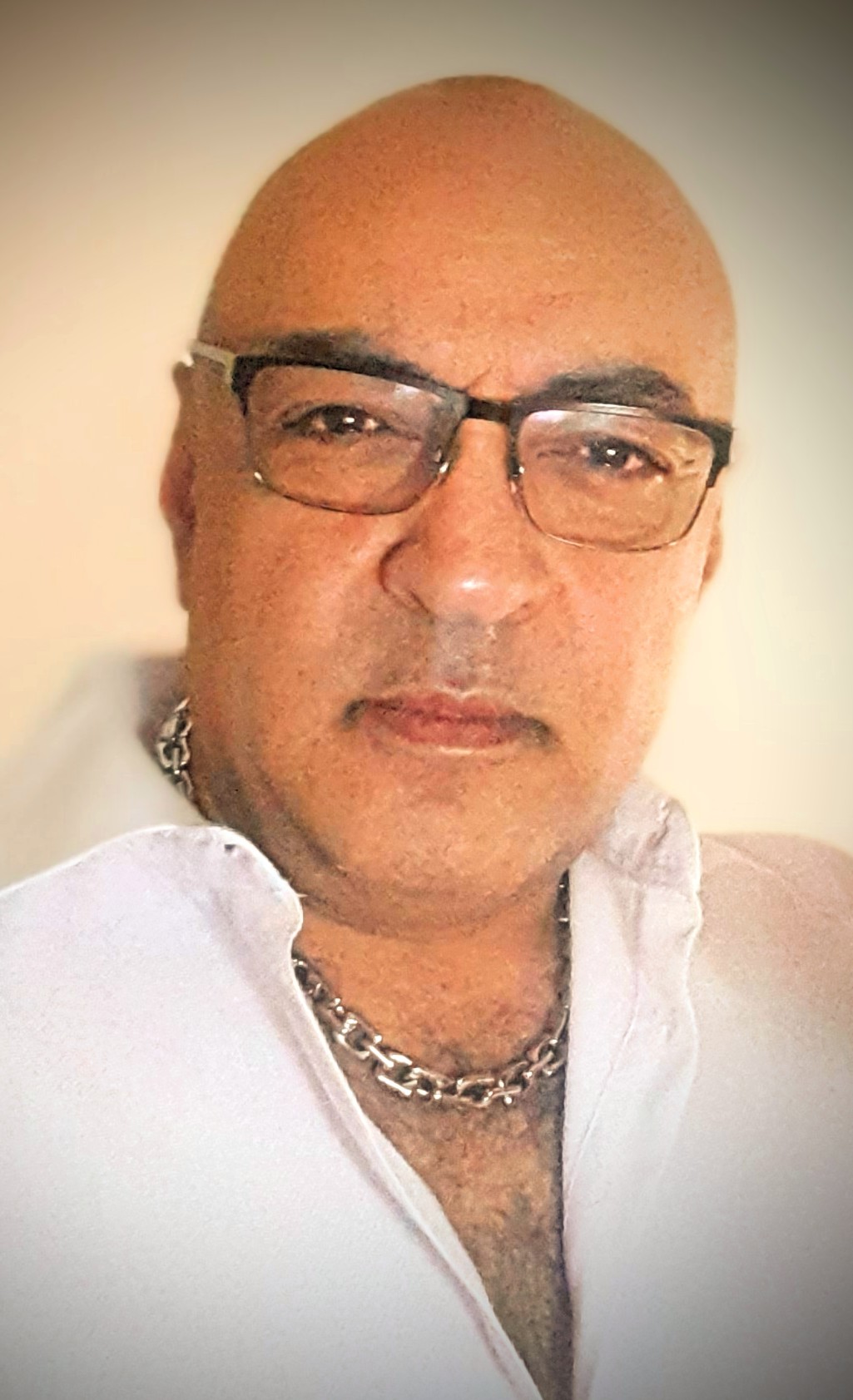 Writer: Simon Baghdari