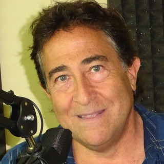 Writer: Bruce Starr