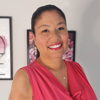 Writer: Valeriana Allende