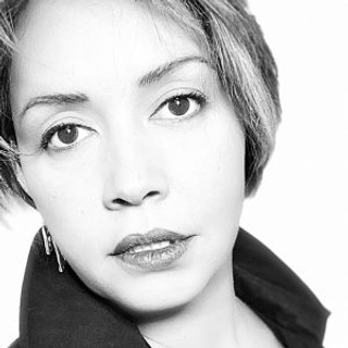 Autorenbild: CORA STIER