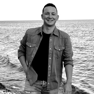 Writer: Daniel Fischlin