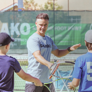 Writer: Craig Barnard