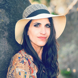 Writer: Clara Parati